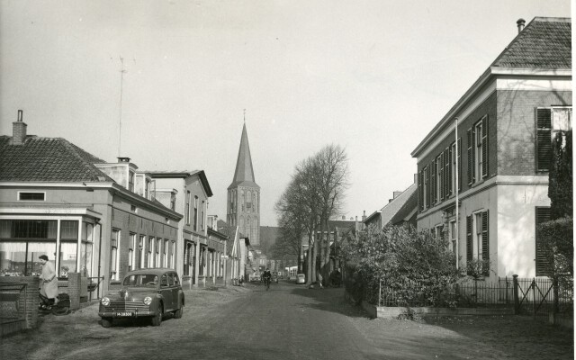 Foto van een dorp met een kerk voor het artikel Open Monumentendag 2023 Foto van een dorp met een kerk voor het artikel Open Monumentendag 2023